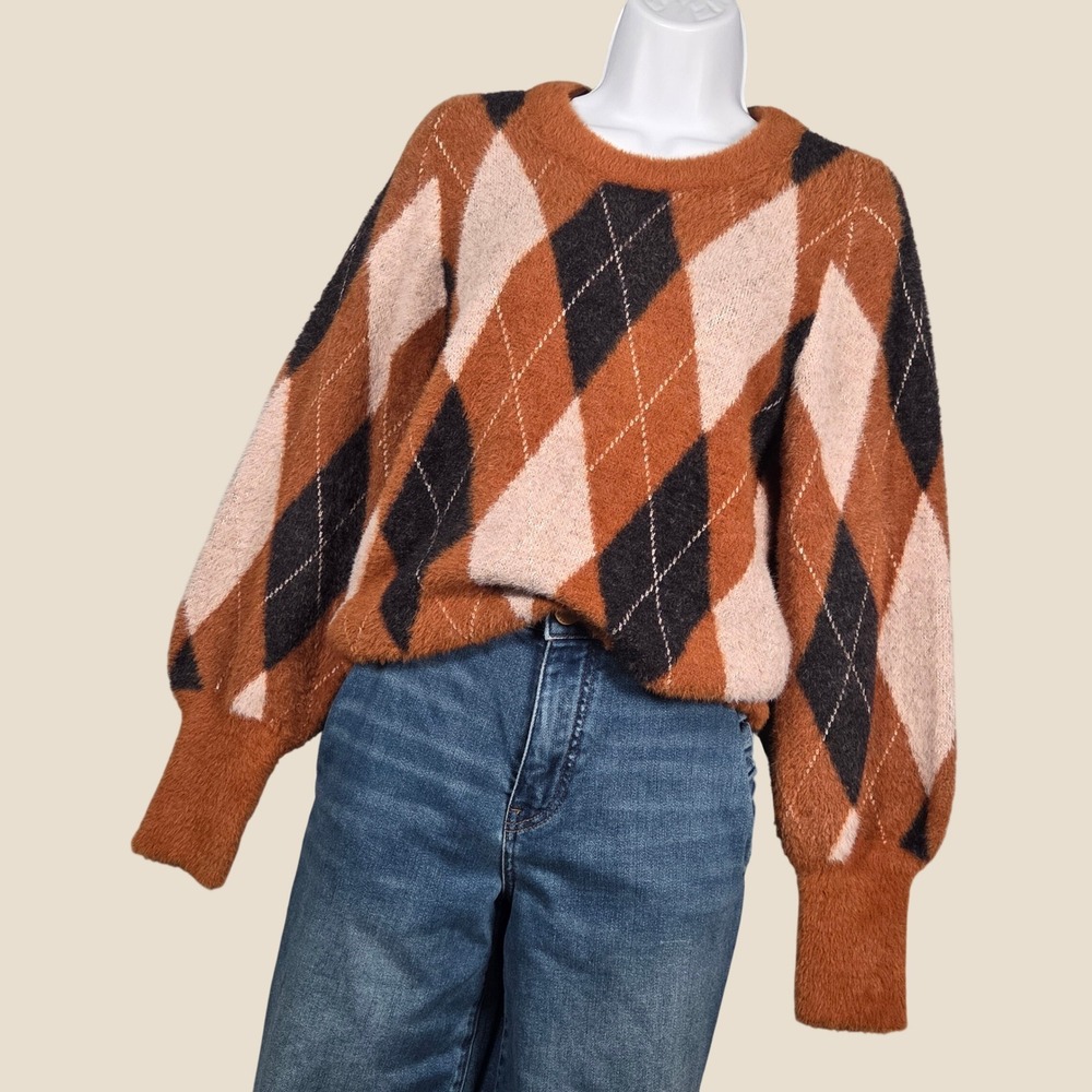 Evereve Women XS Frankie Argyle Fuzzy Knit Puff Sleeve Sweater Brown Diamond
